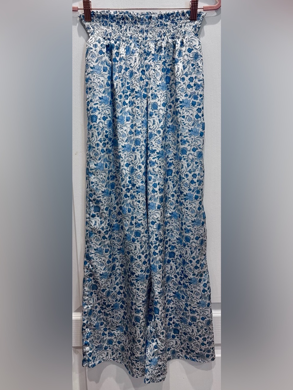 EVOLUTIONARY APPAREL Elastic Waist Wide Leg Silk Like Pants Blue White Small